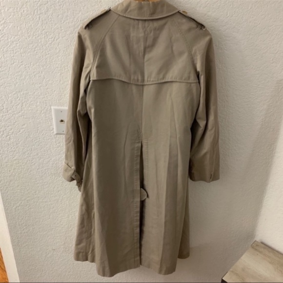 Burberry Vintage Trench Coat - Picture 11 of 16